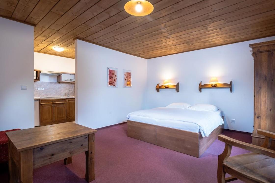 Apartmanovy Dom Vila Maros Pavčina Lehota エクステリア 写真